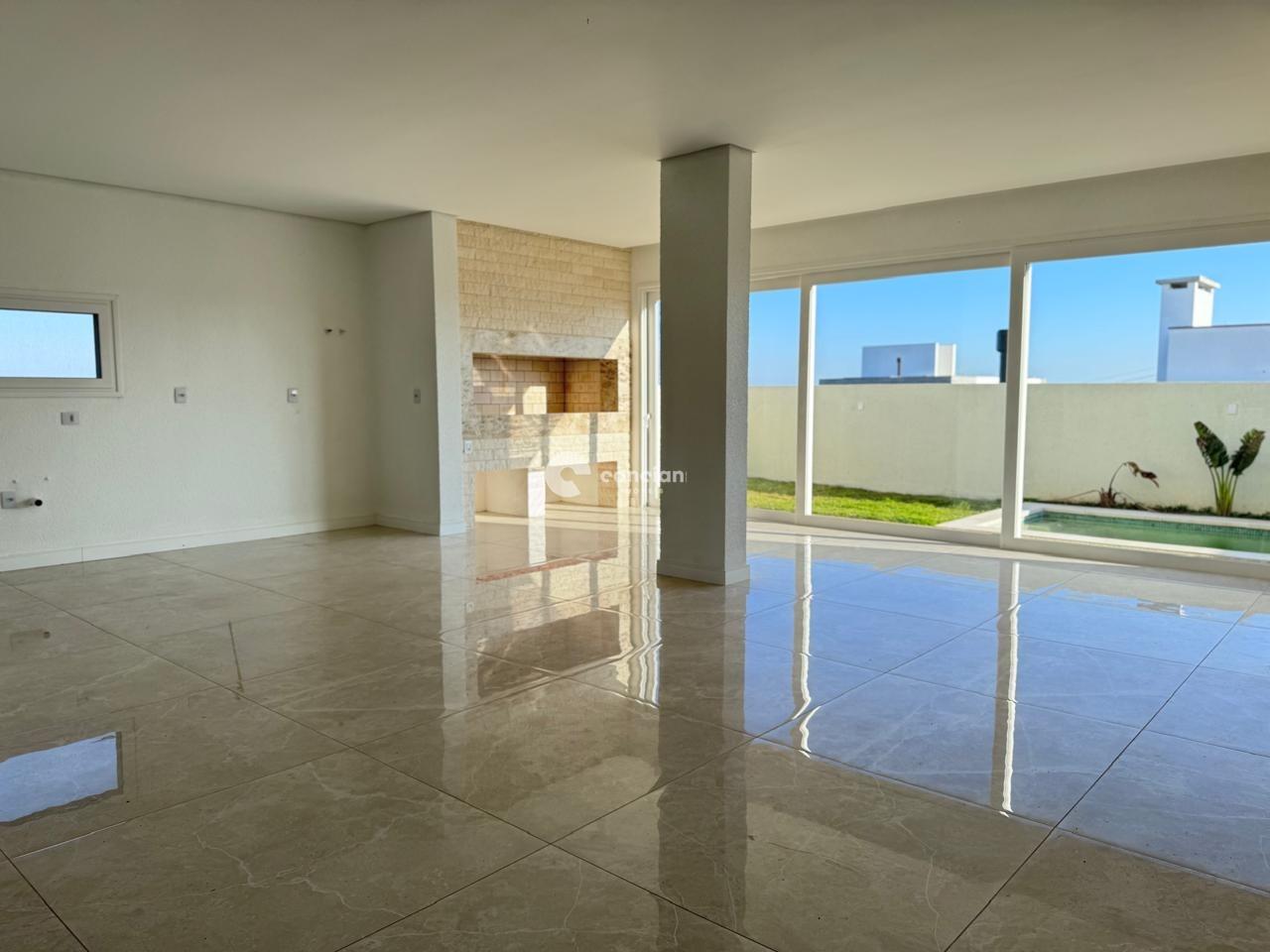 Casa de Condomínio à venda no Tomazetti: