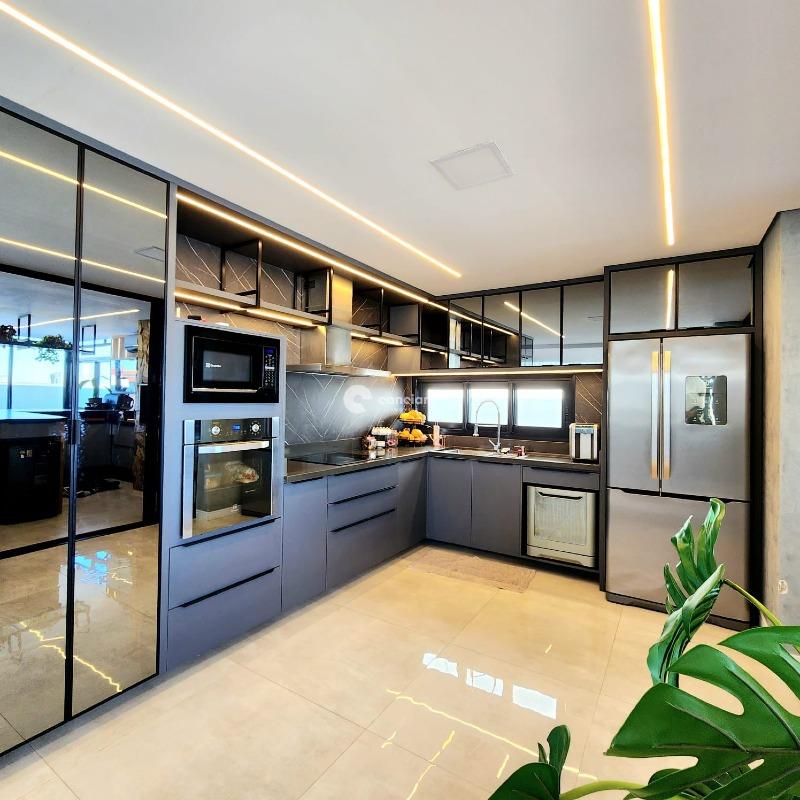 Casa de Condomínio à venda no Tomazetti: