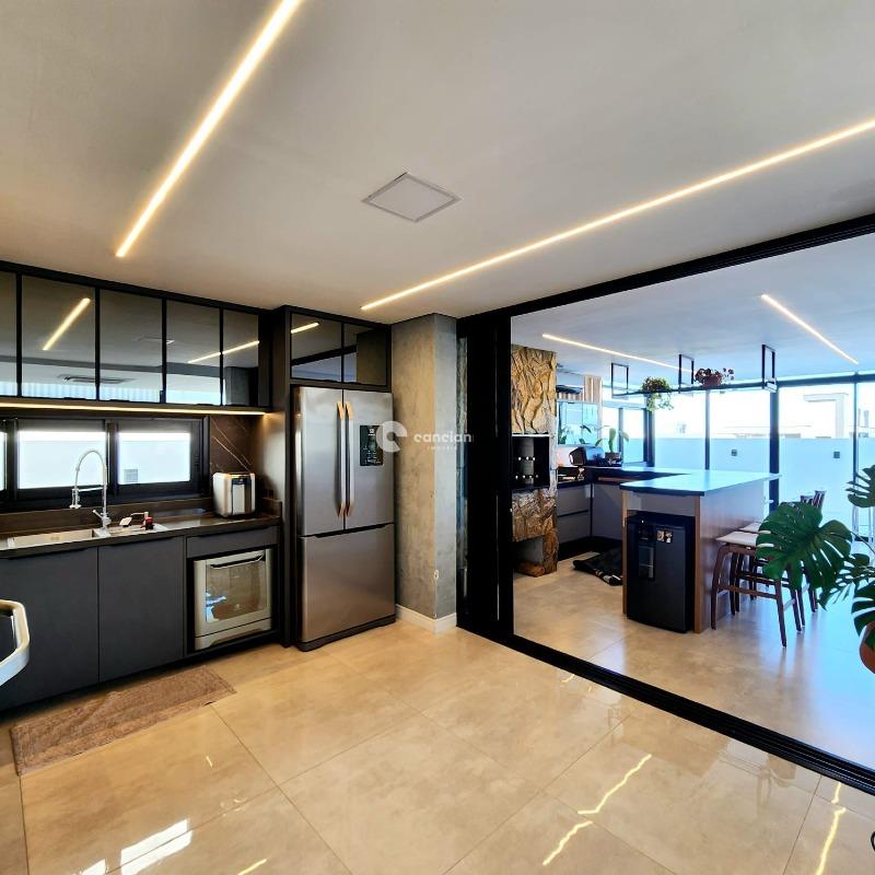 Casa de Condomínio à venda no Tomazetti: