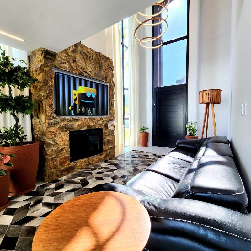 Casa de Condomínio à venda no Tomazetti: