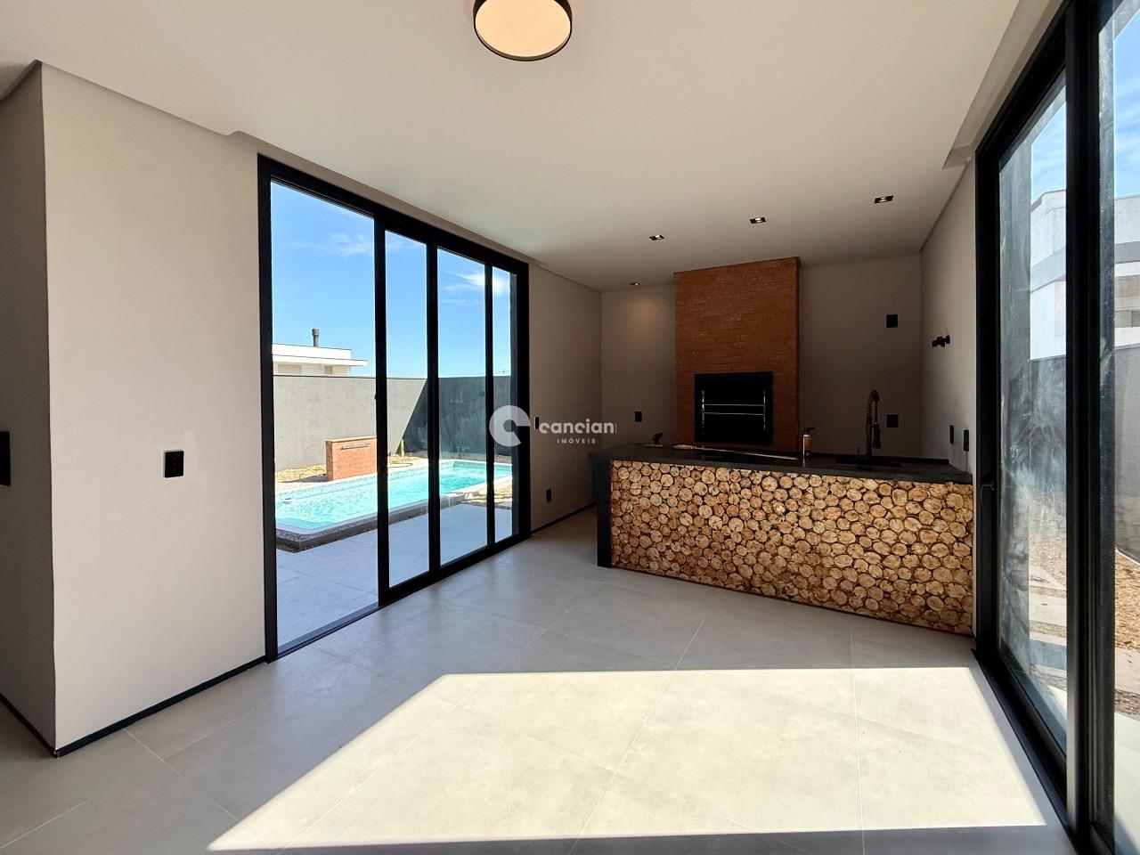 Casa de Condomínio à venda no Tomazetti: