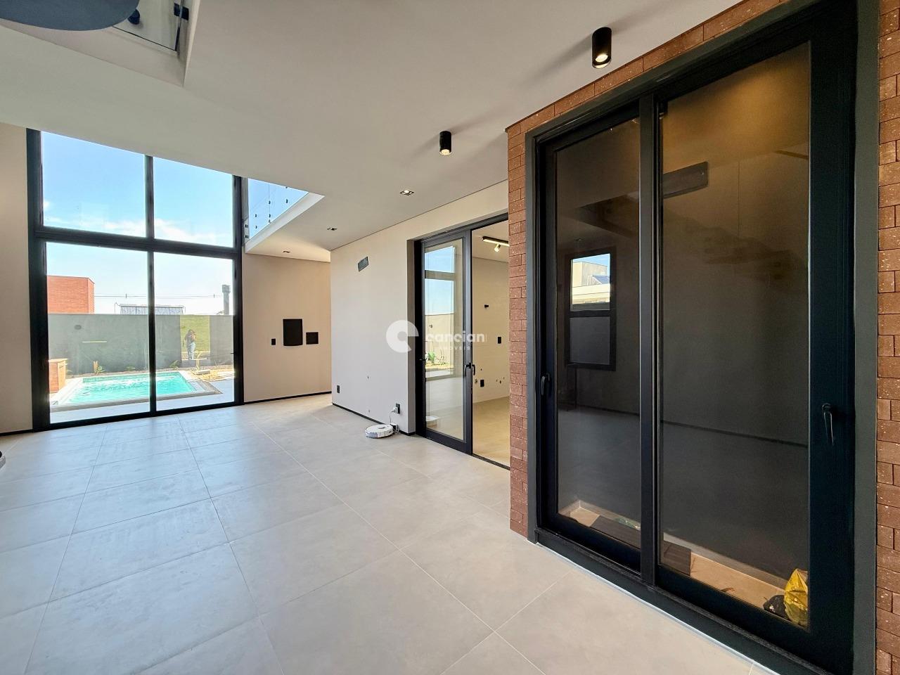 Casa de Condomínio à venda no Tomazetti: