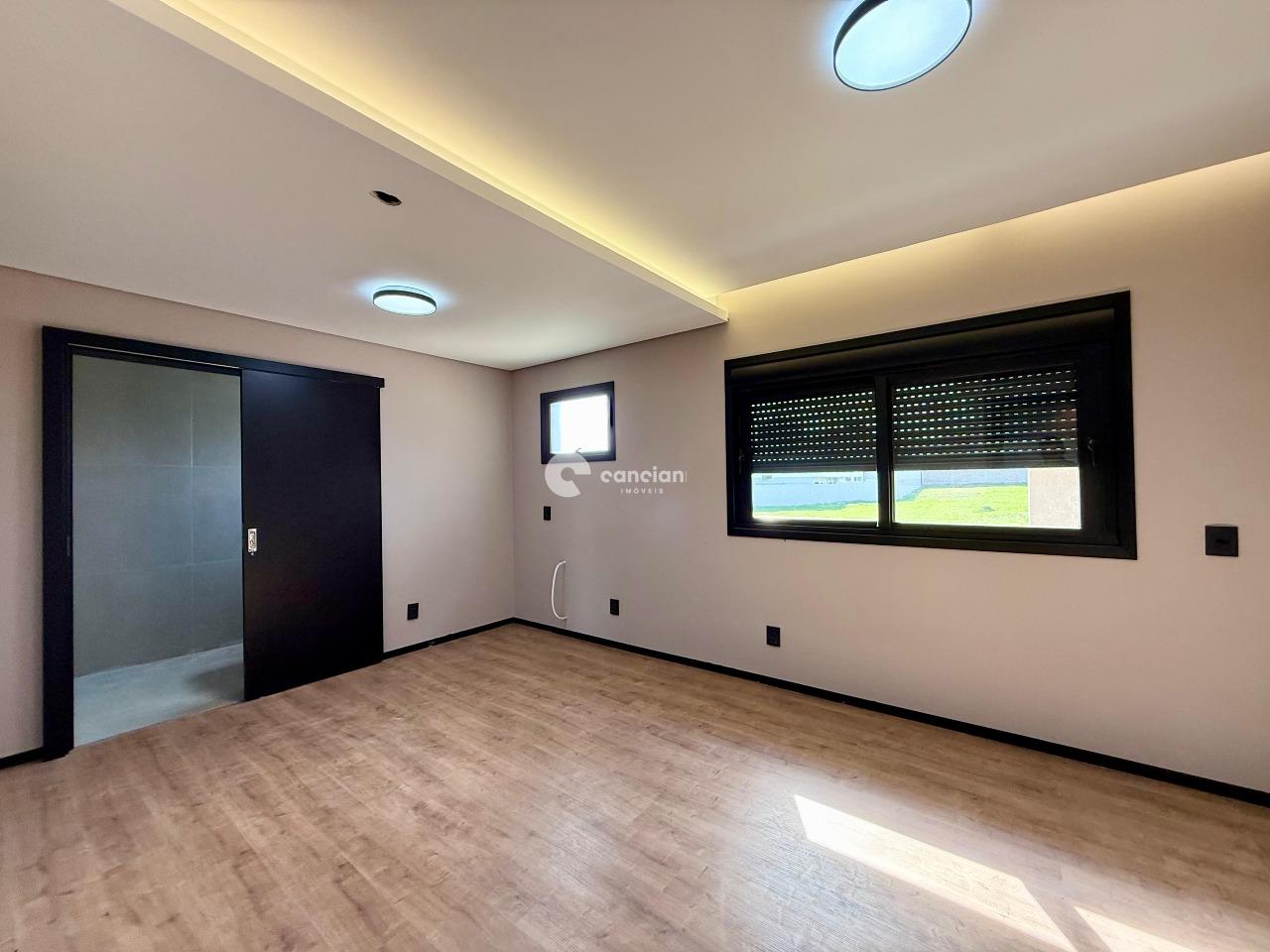 Casa de Condomínio à venda no Tomazetti: