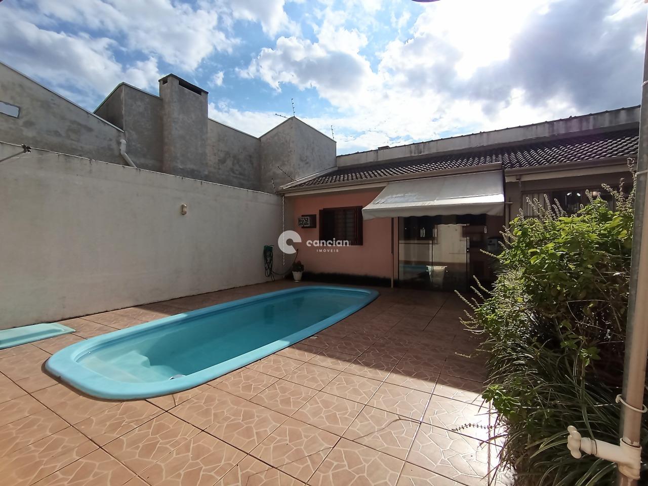 Casa à venda no Camobi: 