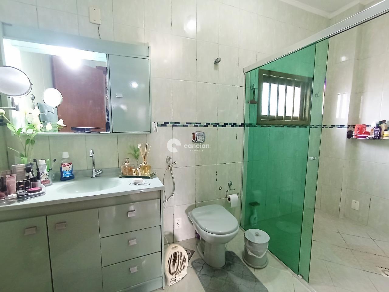 Casa à venda no Camobi: 