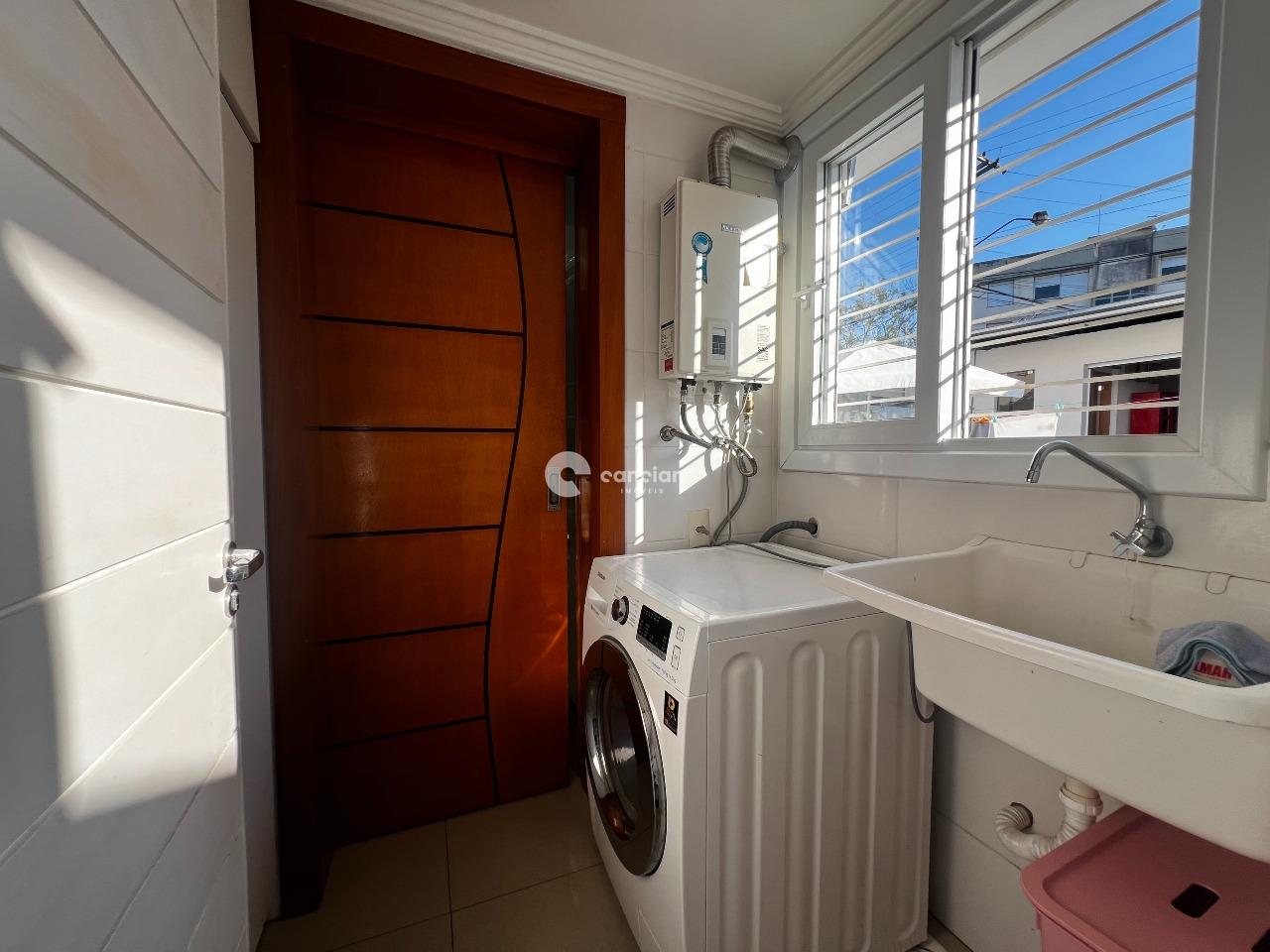 Casa de Condomínio à venda no Camobi: 