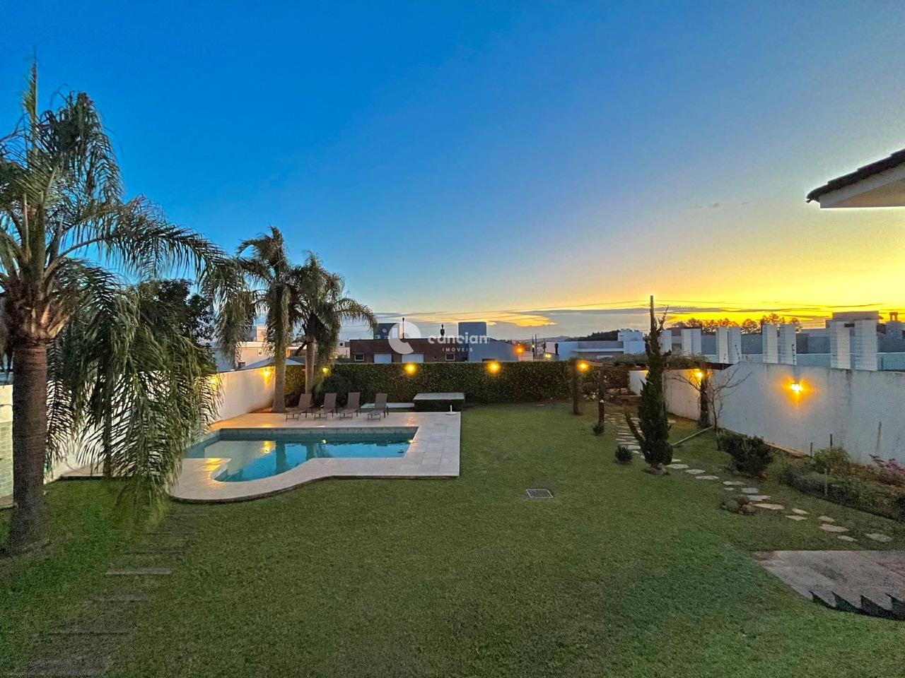 Casa de Condomínio à venda no Tomazetti: