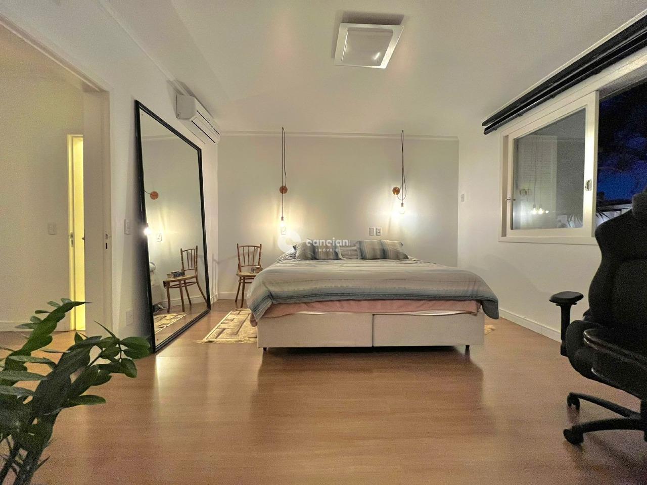 Casa de Condomínio à venda no Tomazetti: