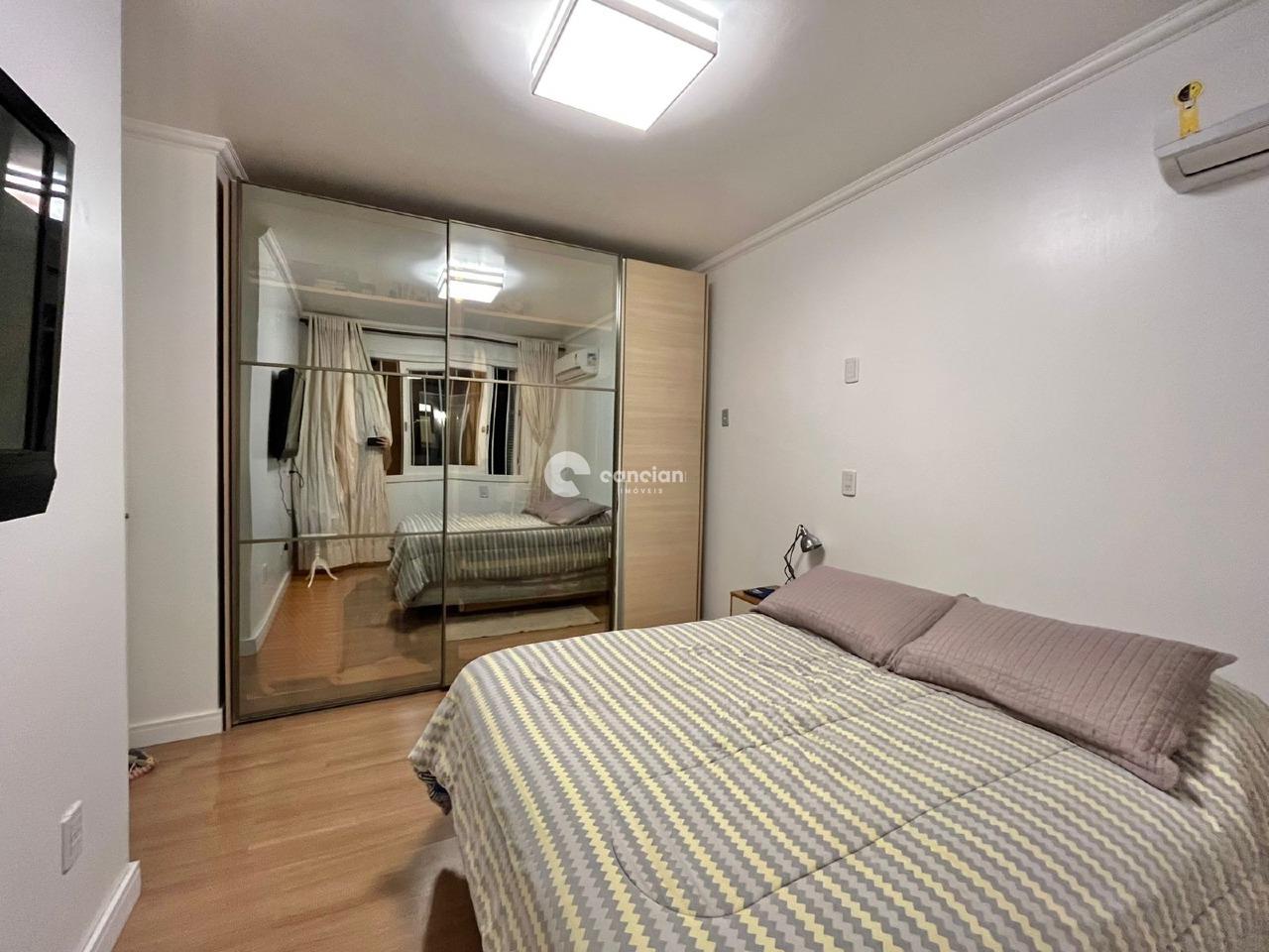 Casa de Condomínio à venda no Tomazetti: