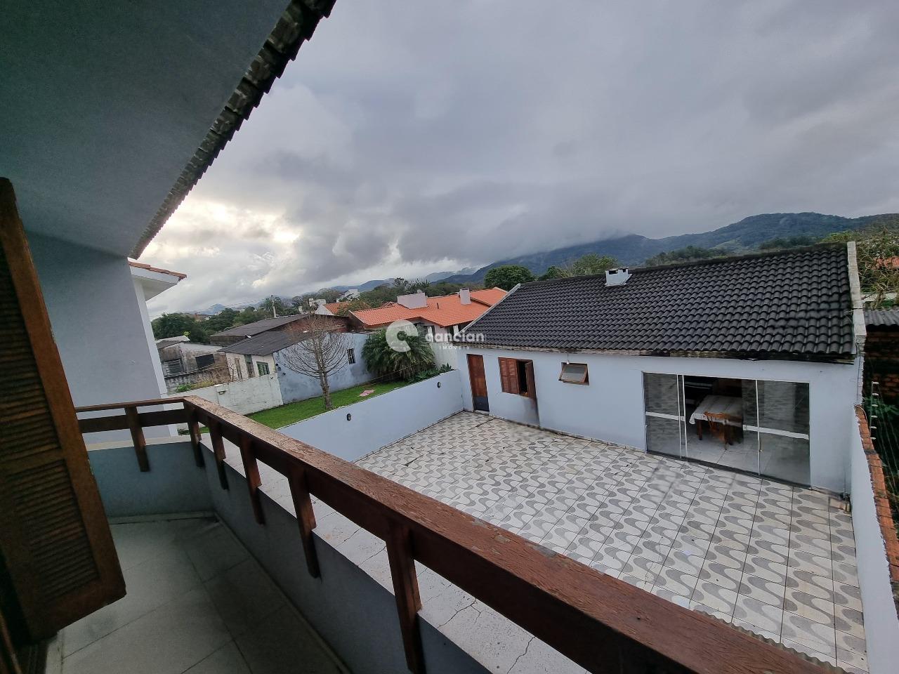 Casa à venda no Camobi: 