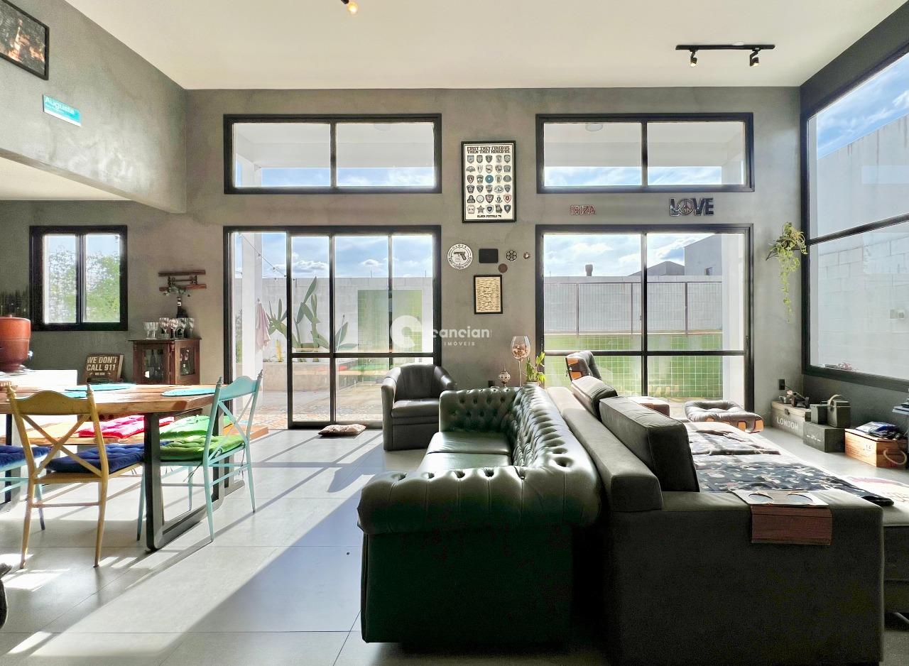 Casa de Condomínio à venda no Camobi: 