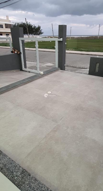 Casa à venda no Araçá: 