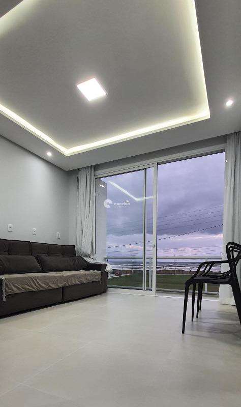 Casa à venda no Araçá: 