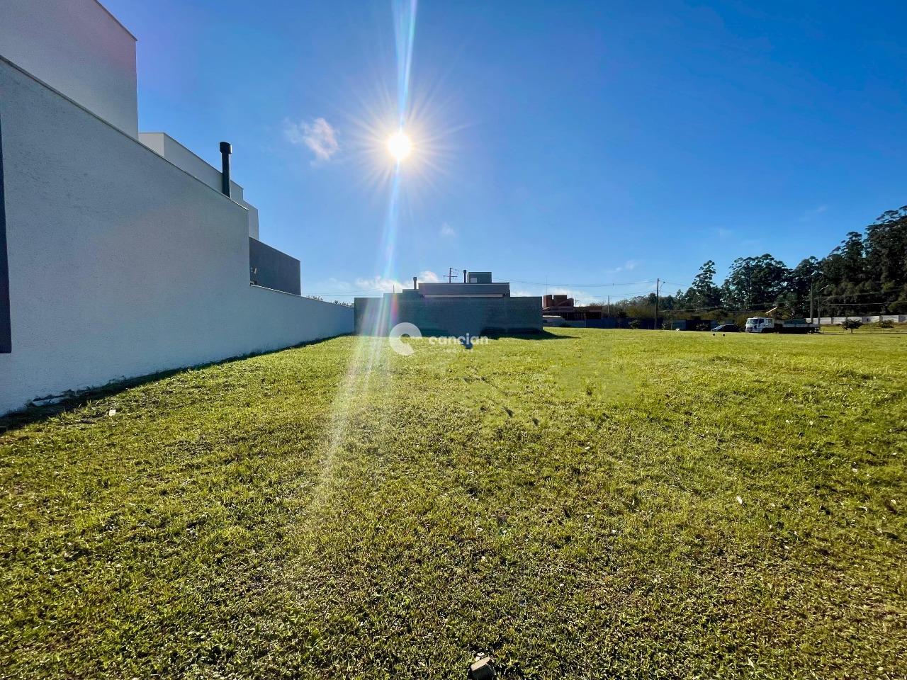 Terreno em condomínio à venda no Camobi: