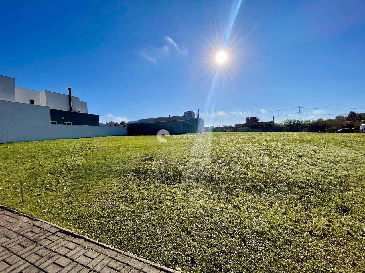 Terreno em condomínio à venda no Camobi: