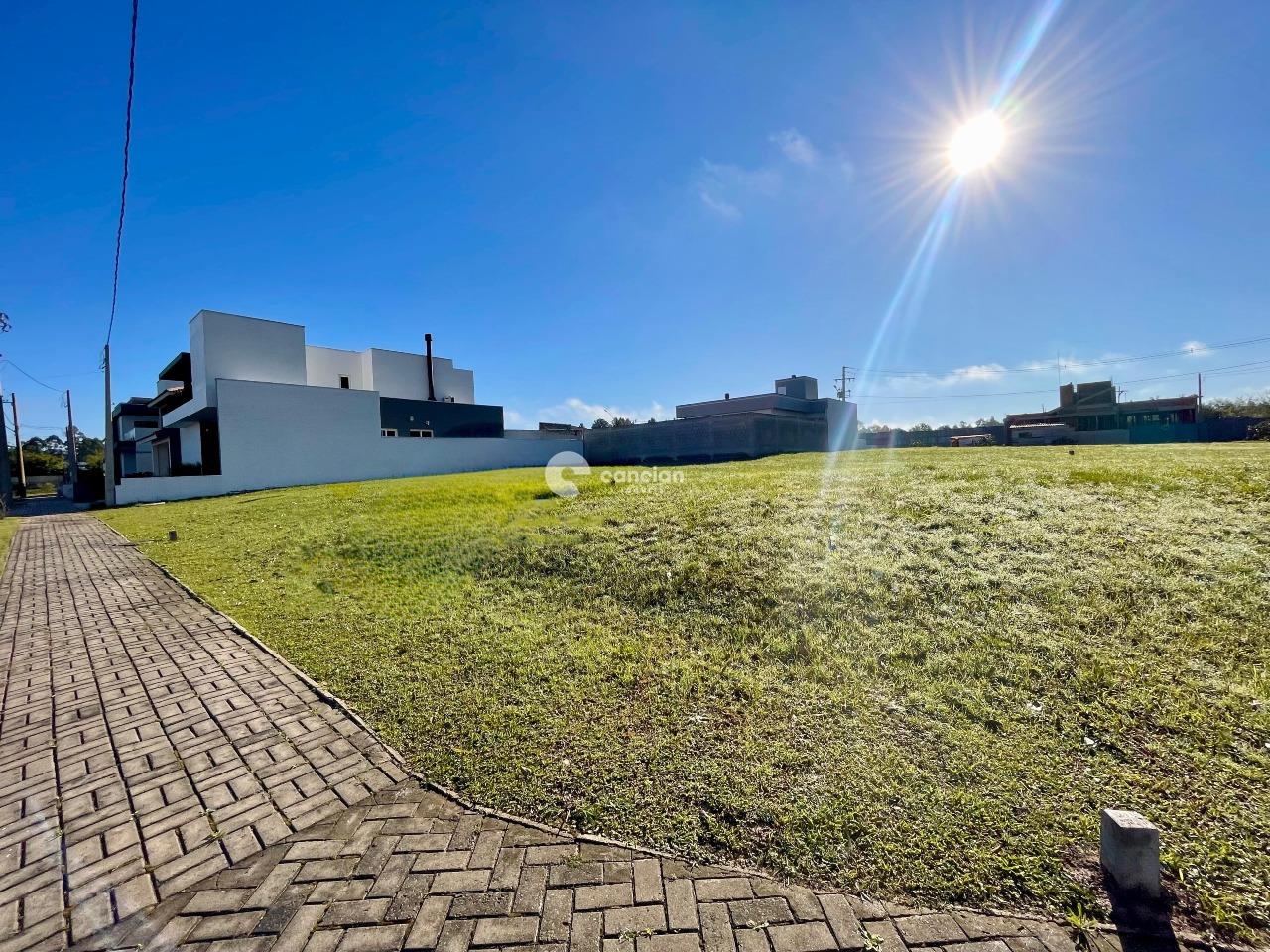 Terreno em condomínio à venda no Camobi: