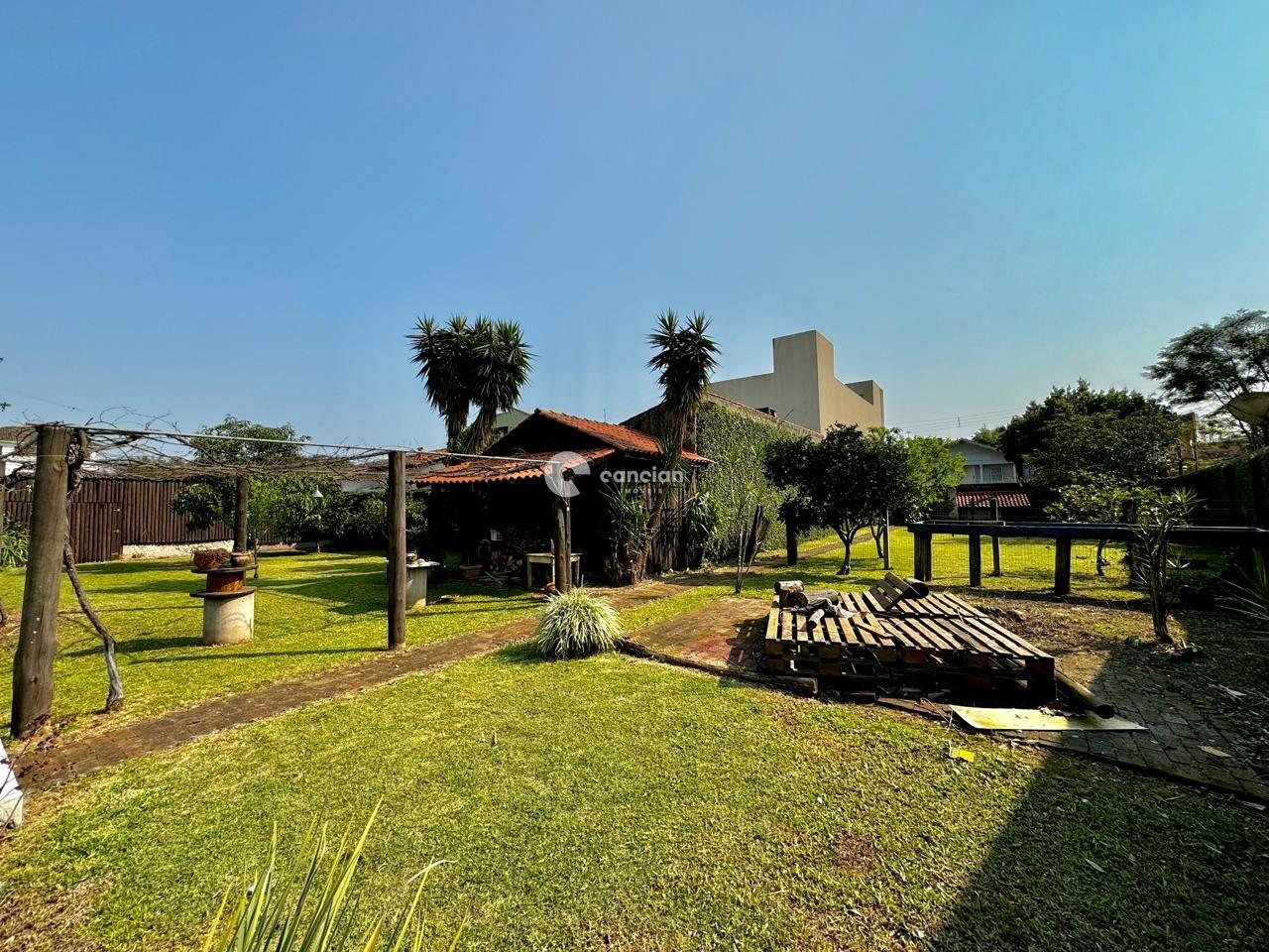 Casa à venda no Camobi: 