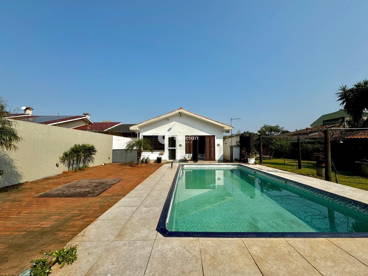 Casa à venda no Camobi: 