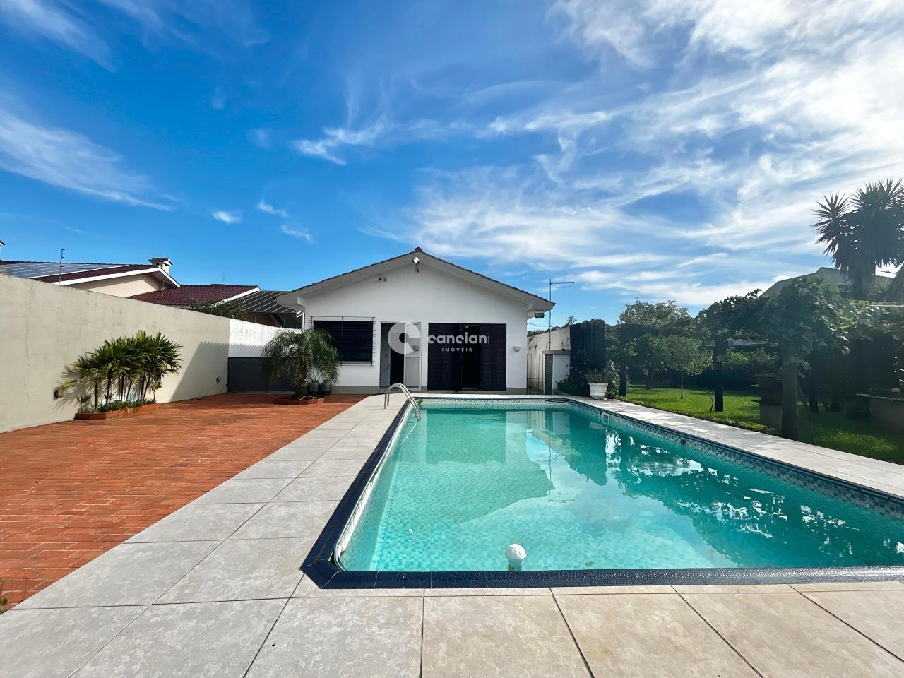 Casa à venda no Camobi: 