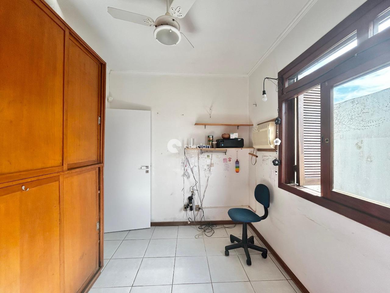 Casa à venda no Camobi: 