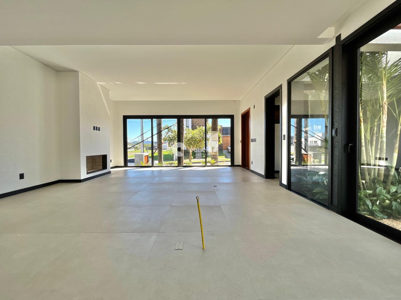 Casa de Condomínio à venda no Camobi: