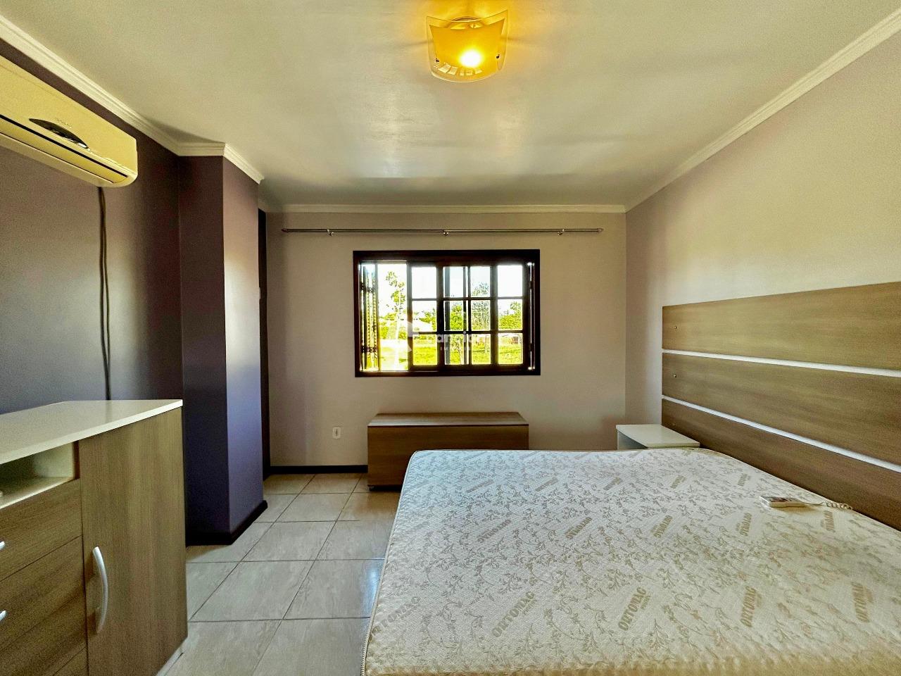 Casa de Condomínio à venda no Camobi: 