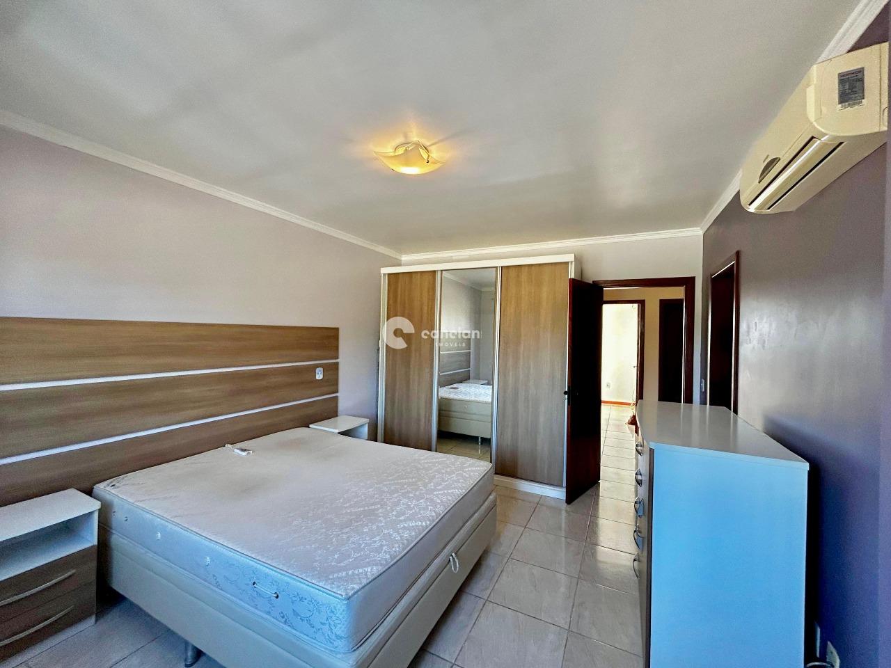 Casa de Condomínio à venda no Camobi: 