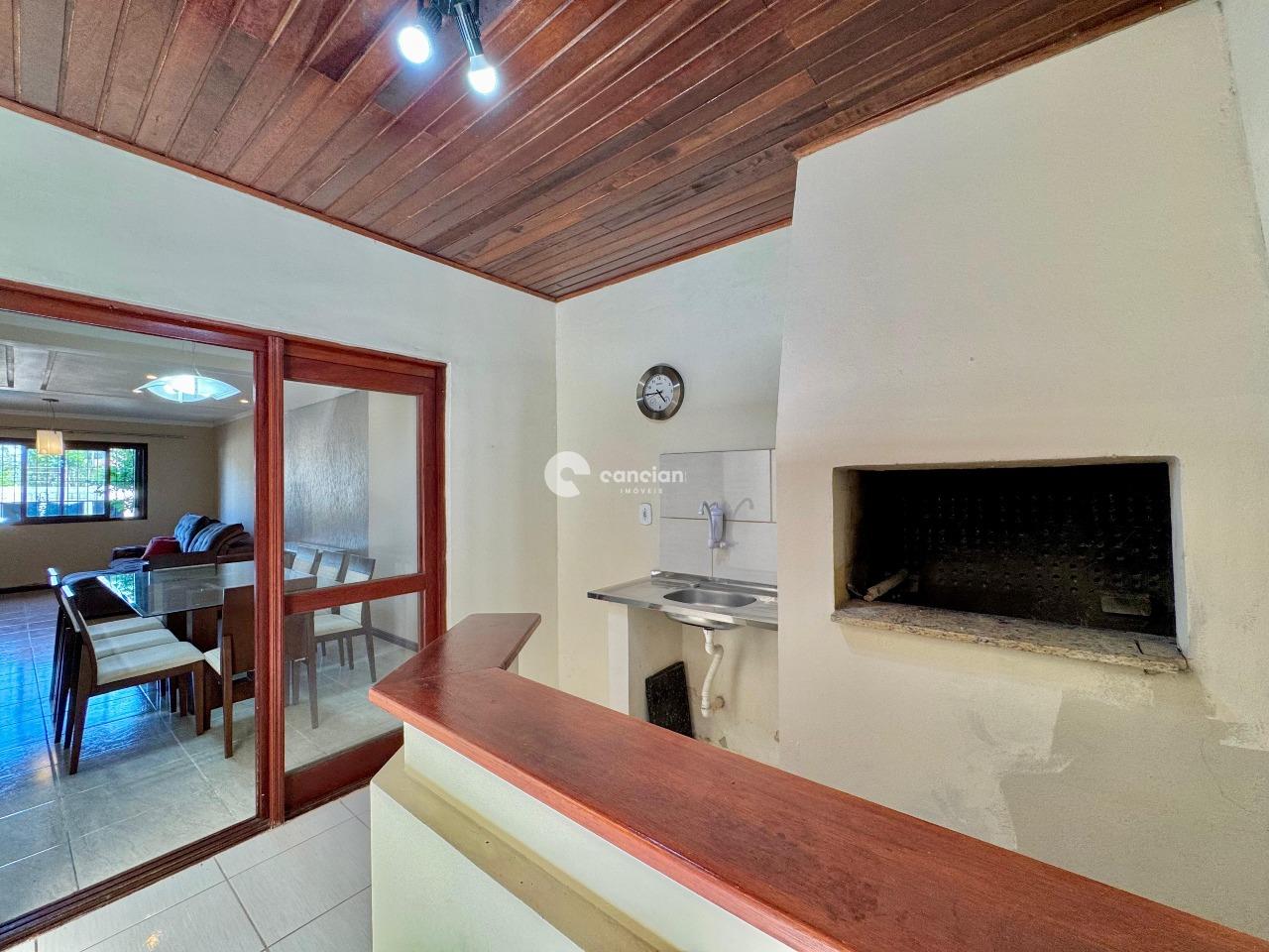 Casa de Condomínio à venda no Camobi: 