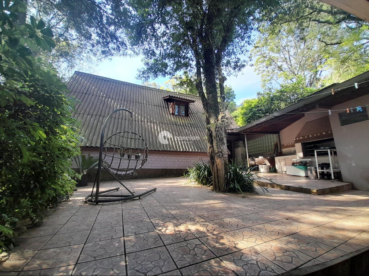 Casa à venda no Balneário Lermen: