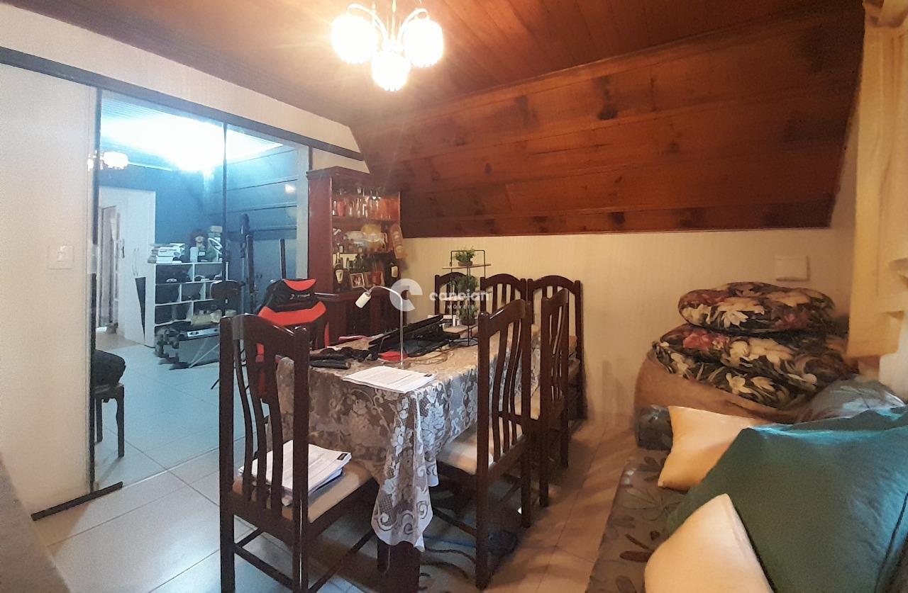 Casa à venda no Balneário Lermen: