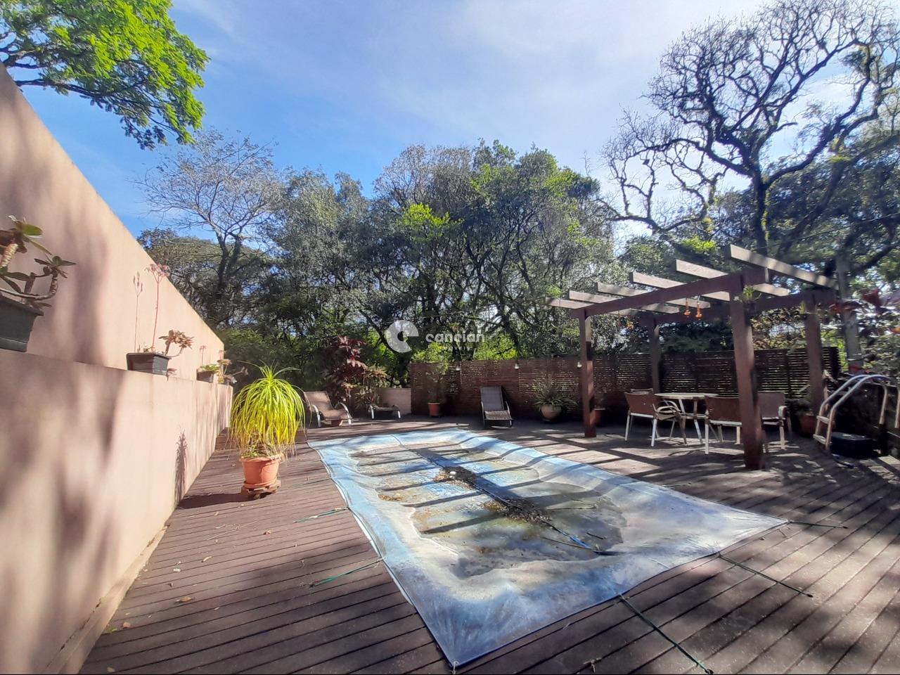 Casa à venda no Balneário Lermen: