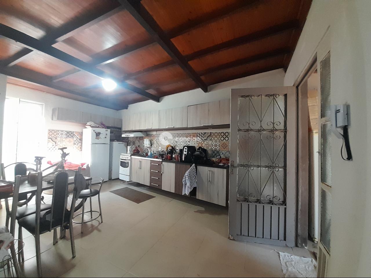 Casa à venda no Balneário Lermen: