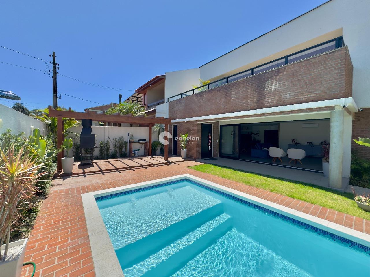 Casa à venda no Camobi: 