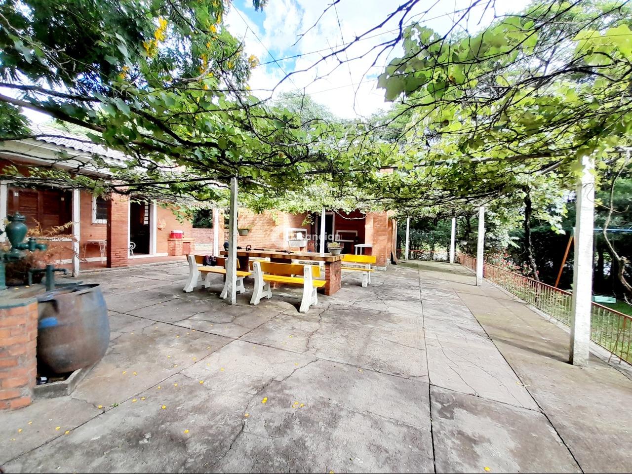 Casa à venda no Centro: