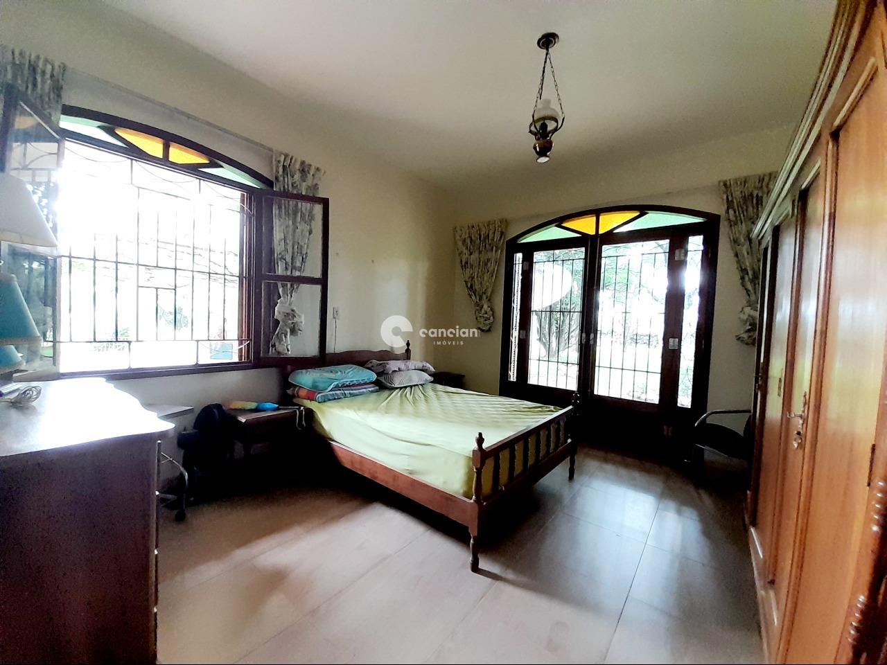 Casa à venda no Centro: