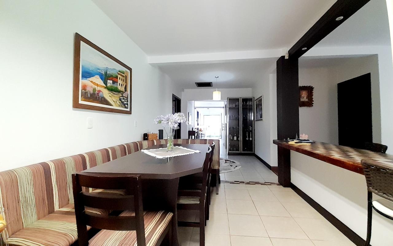 Casa à venda no Parque Pinhal: