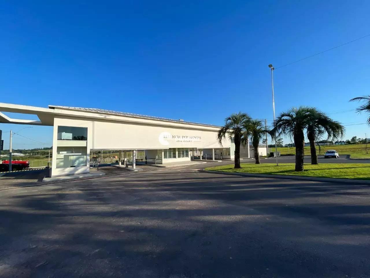 Terreno em condomínio à venda no Tomazetti: 