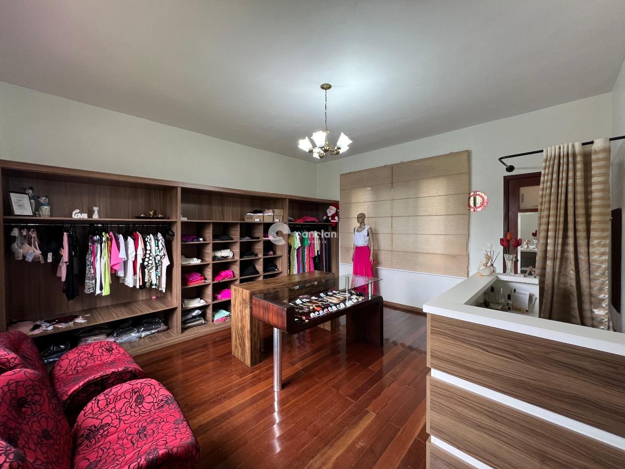 Casa à venda no Camobi: 