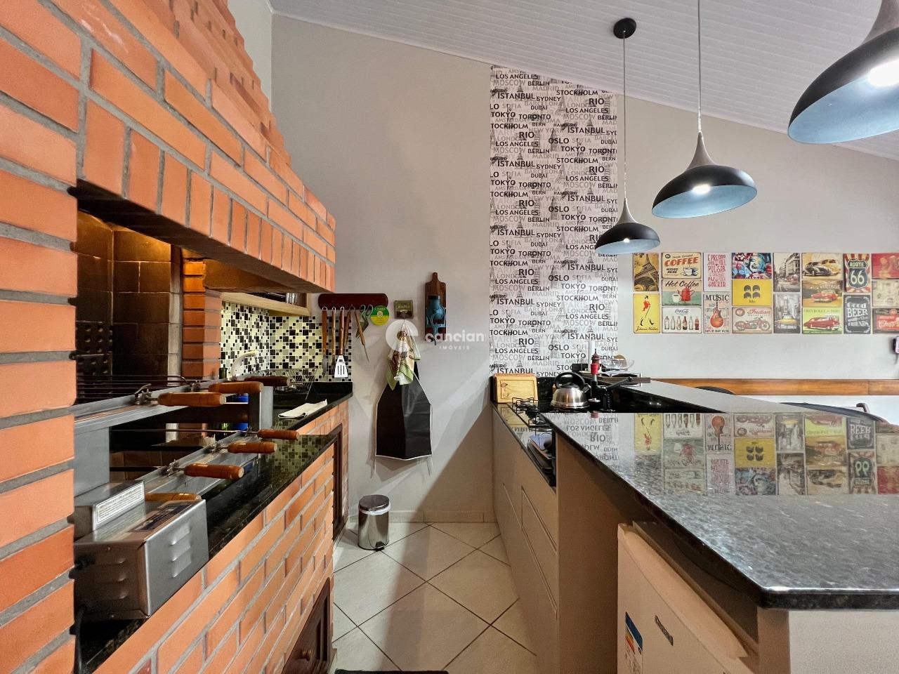 Casa à venda no Camobi: 