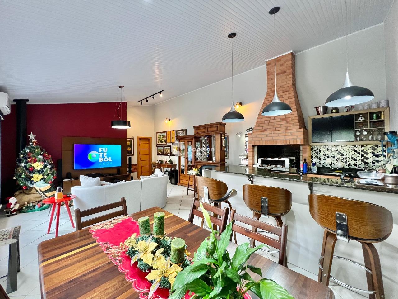 Casa à venda no Camobi: 