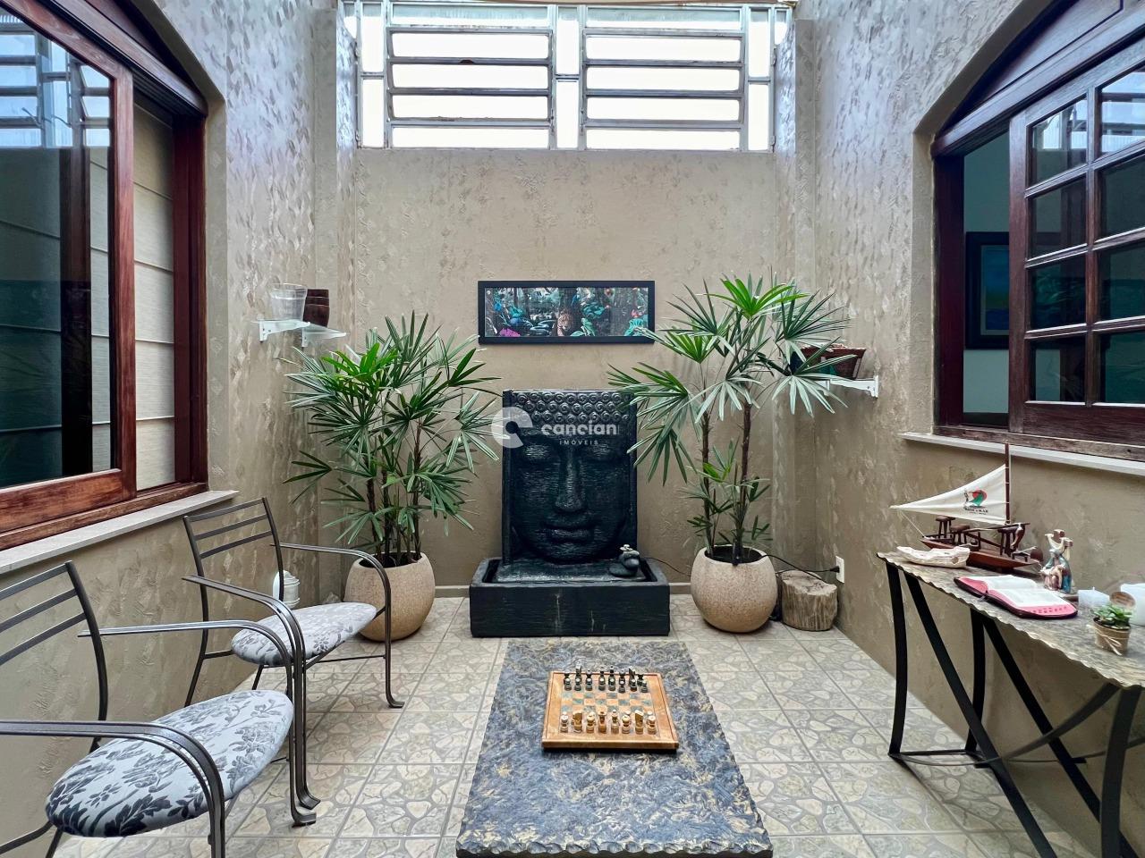 Casa à venda no Camobi: 