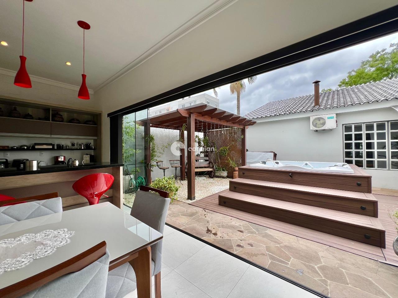 Casa à venda no Camobi: 