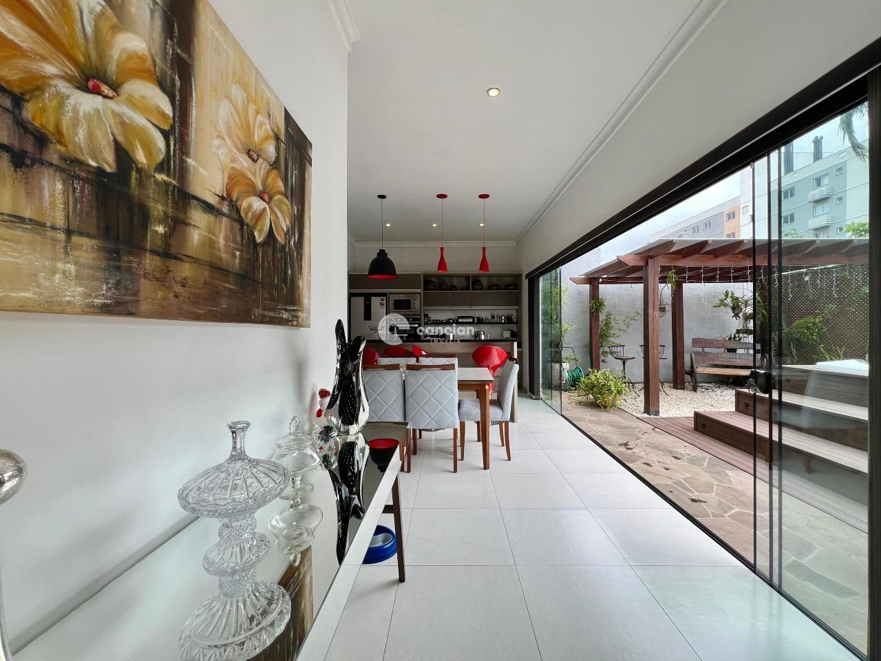 Casa à venda no Camobi: 