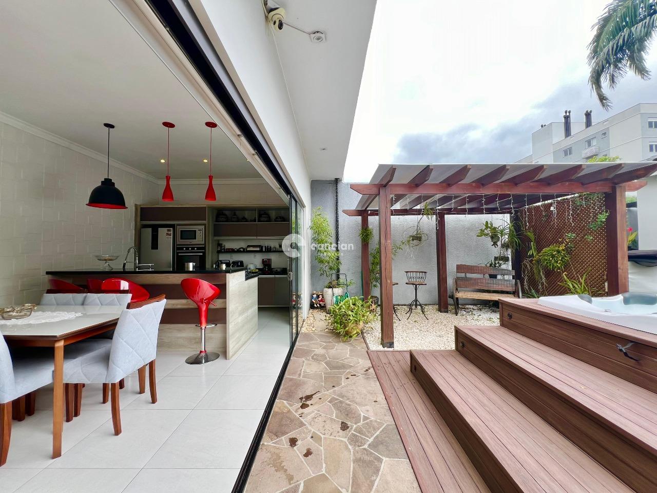 Casa à venda no Camobi: 