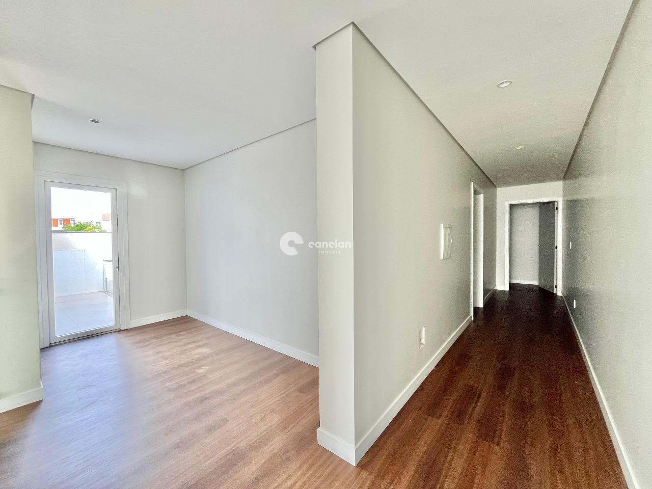 Casa de Condomínio à venda no Tomazetti: