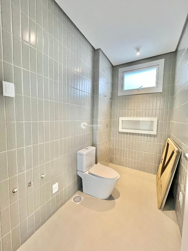 Casa de Condomínio à venda no Tomazetti: