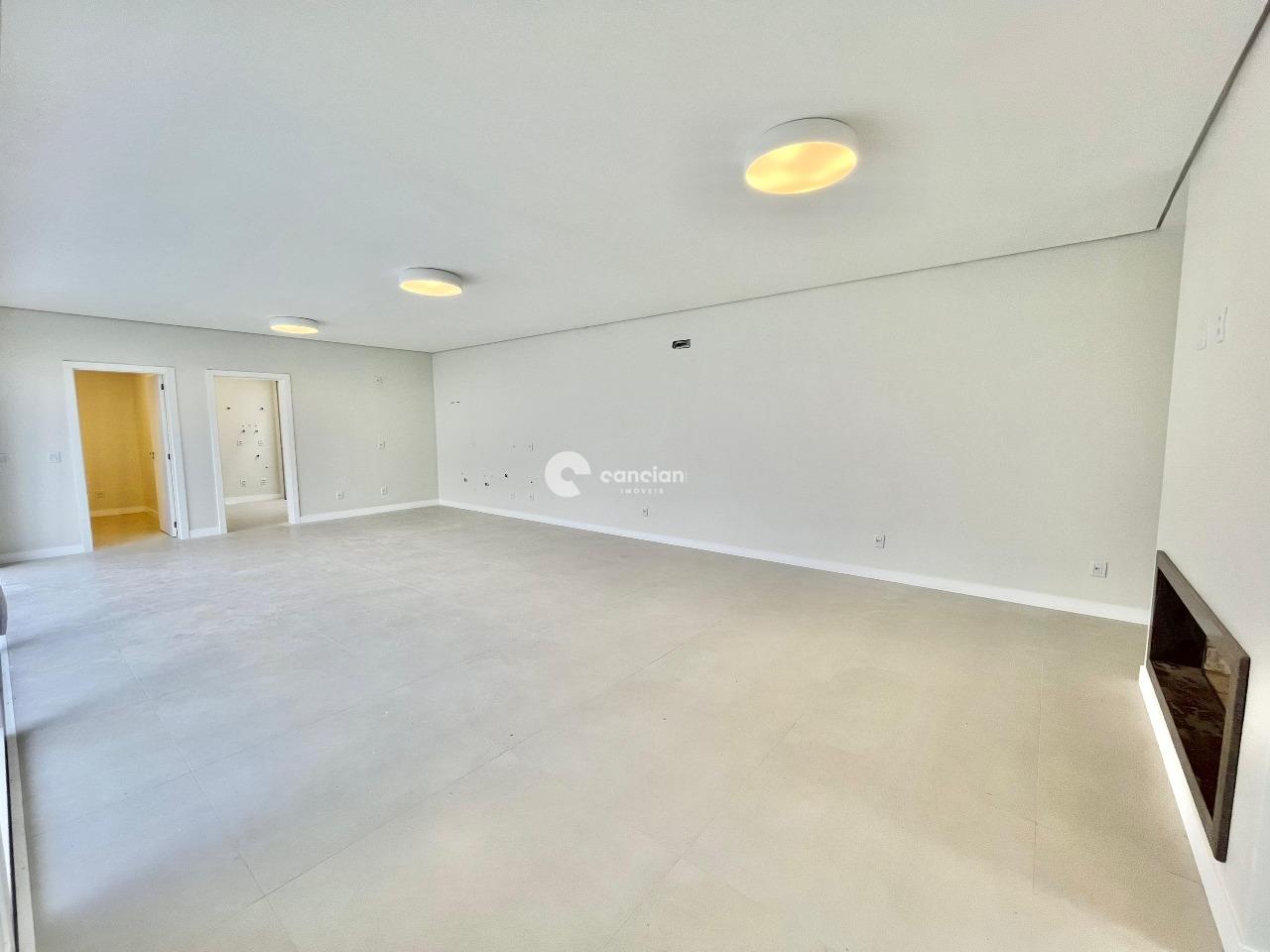 Casa de Condomínio à venda no Tomazetti: