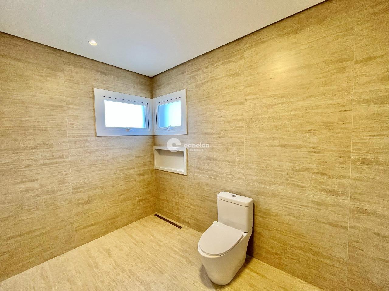 Casa de Condomínio à venda no Tomazetti: