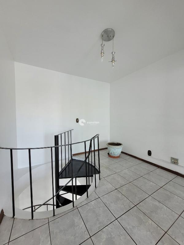 Duplex à venda no Centro: