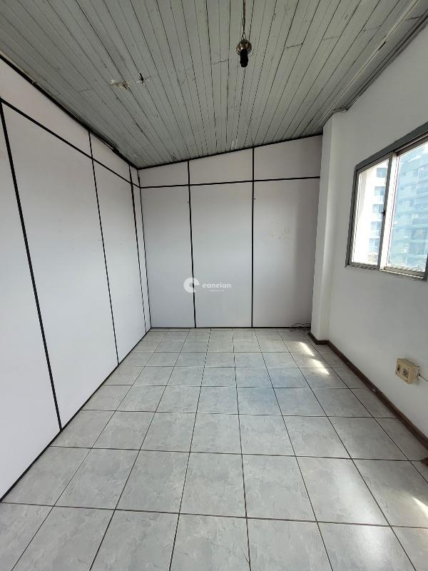 Duplex à venda no Centro: